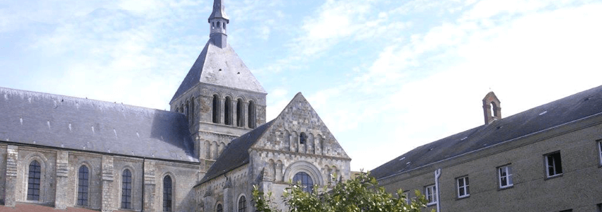 Abbaye de Saint-Benoît-sur-Loire - Divine Box