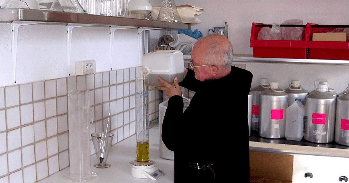 Le baume du Pèlerin, ainsi que toute une gamme de produits de soin, est proposé par les moines bénédictins du monastère de Ganagobie, en Provence