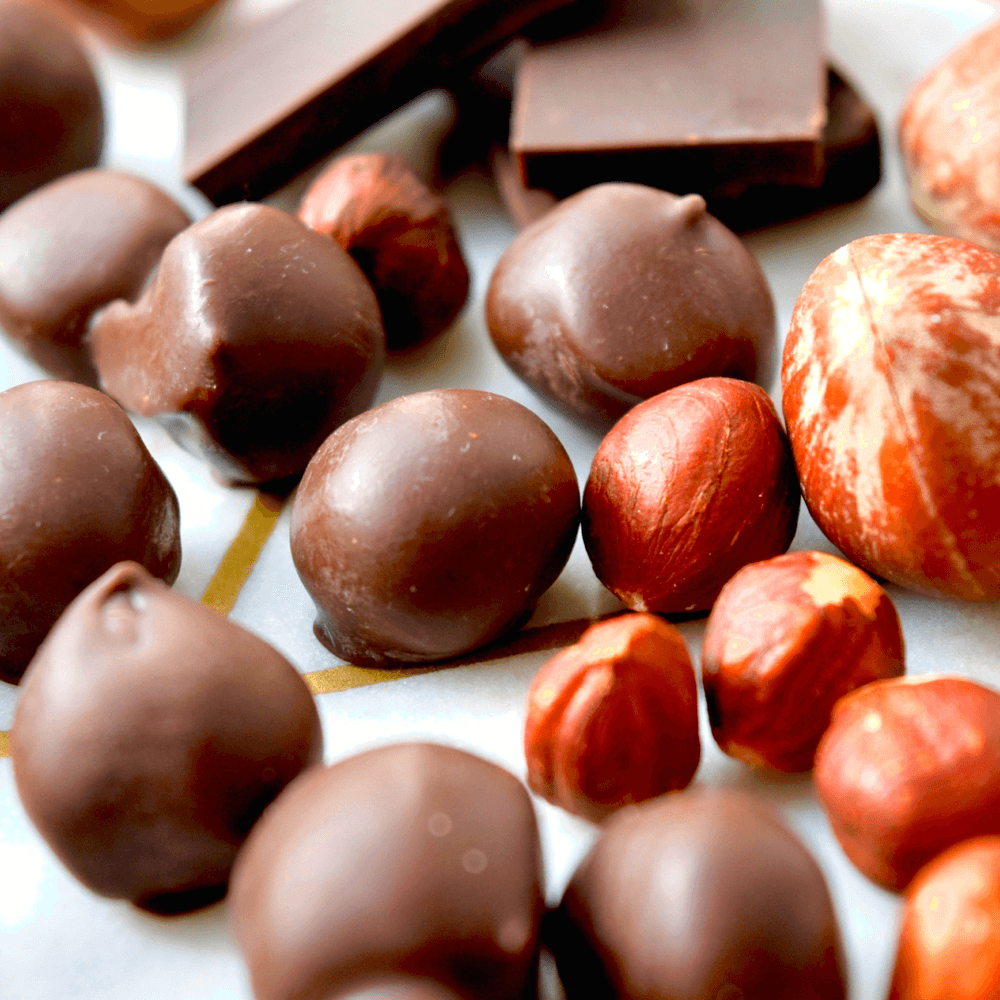 Carrés au caramel, au chocolat & aux noisettes - Trois fois par jour