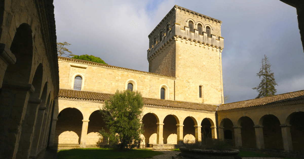 Vue tour - Abbaye du Rivet - Divine Box