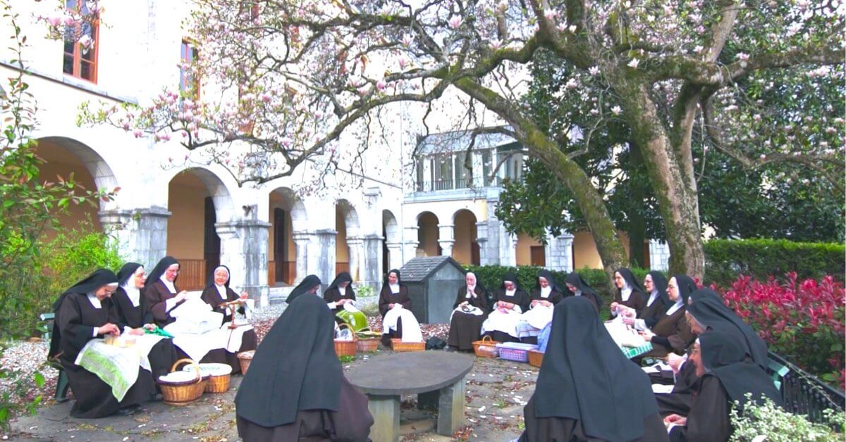 Sœurs Carmel de Lourdes - Divine Box