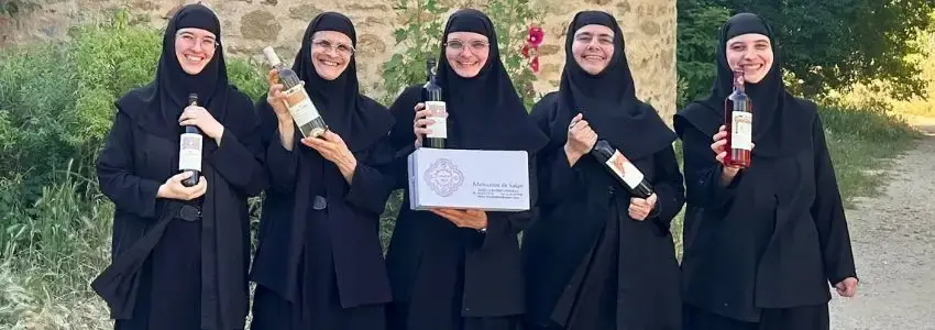Monastère de la Protection de la mère de Dieu de Solan - Divine Box